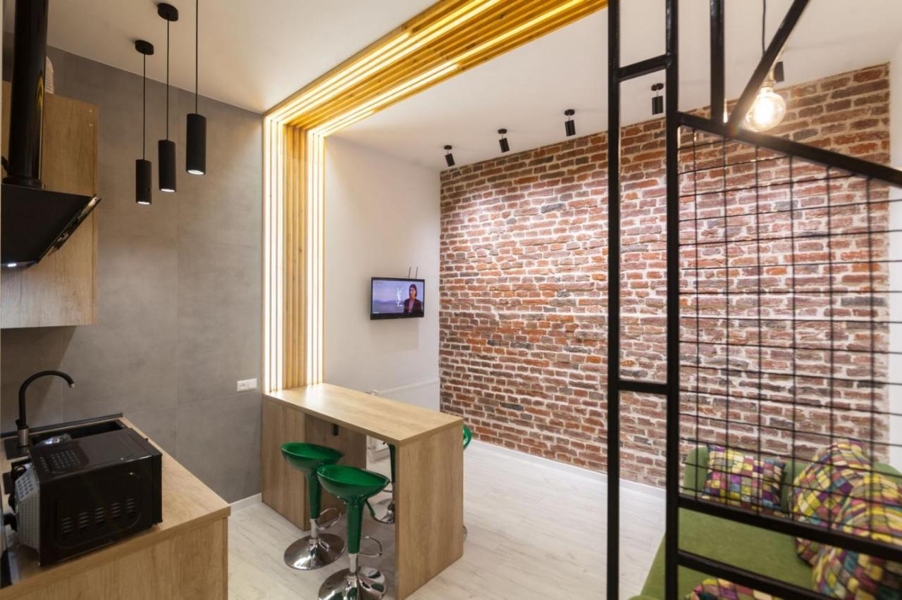 Apartments On Kulisha Str Lviv Exterior photo