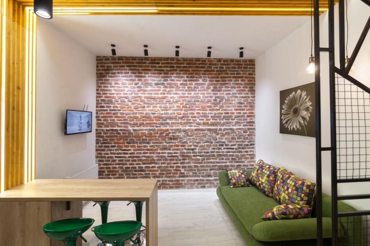 Apartments On Kulisha Str Lviv Exterior photo